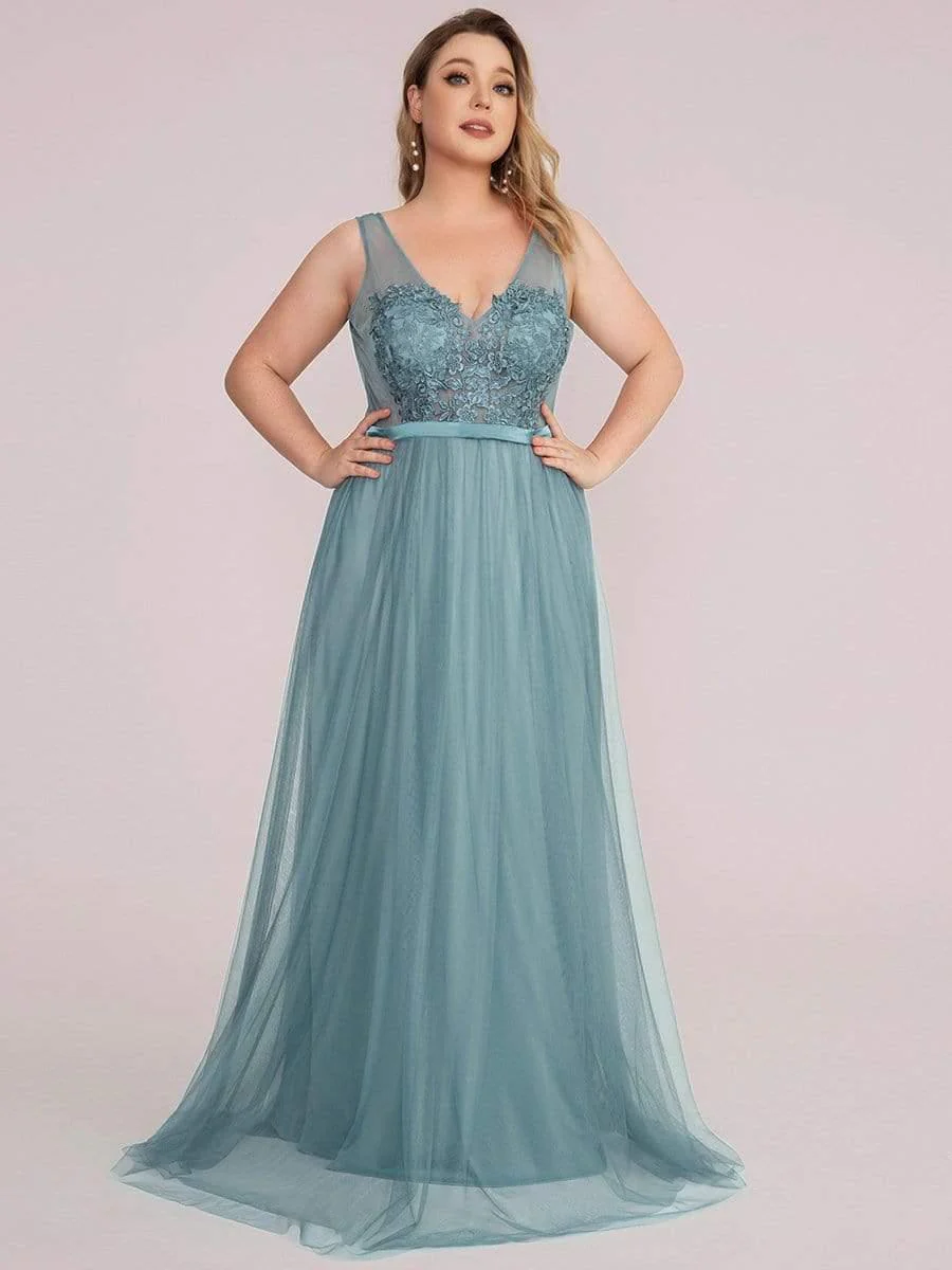 Plus Size Women's A-Line V-Neck Floral Lace Appliques Bridesmaid Dress(Final Sale) - Image 6
